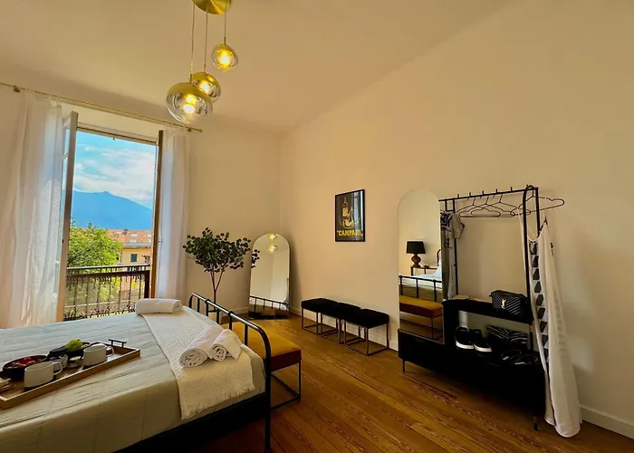 Giardino Floreale Di Διαμέρισμα