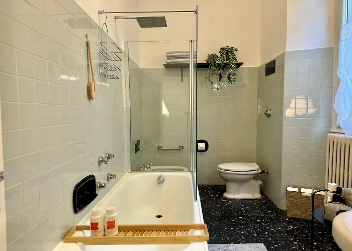 Giardino Floreale Di Μενάτζιο