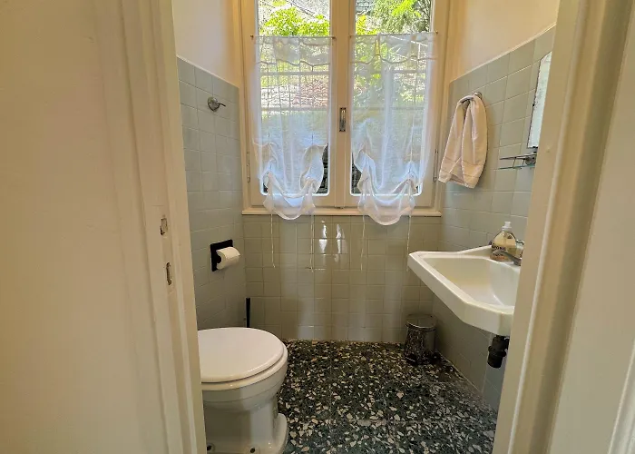 Giardino Floreale Di Διαμέρισμα