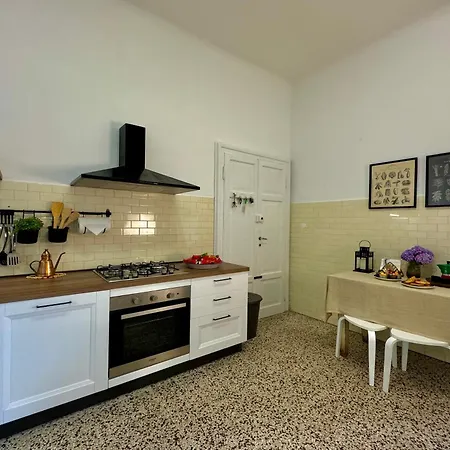 Giardino Floreale Di * Menaggio