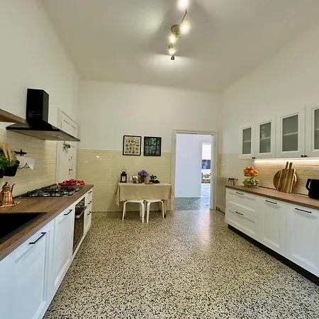 Giardino Floreale Di Menaggio