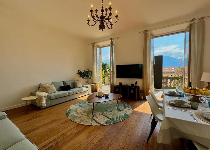 Giardino Floreale Di *