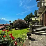 Giardino Floreale Di Apartmán Menaggio