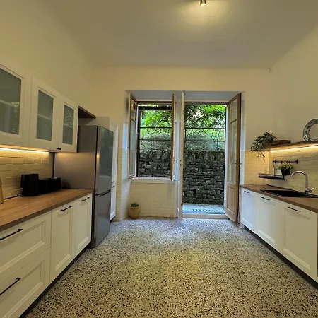 Apartamento Giardino Floreale Di Menaggio